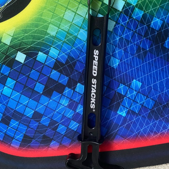 A Speed stacking set - Picture 5 of 6